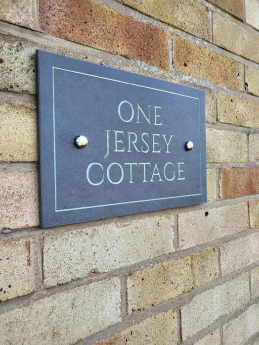 Jersey Cottage Horseheath Exterior photo
